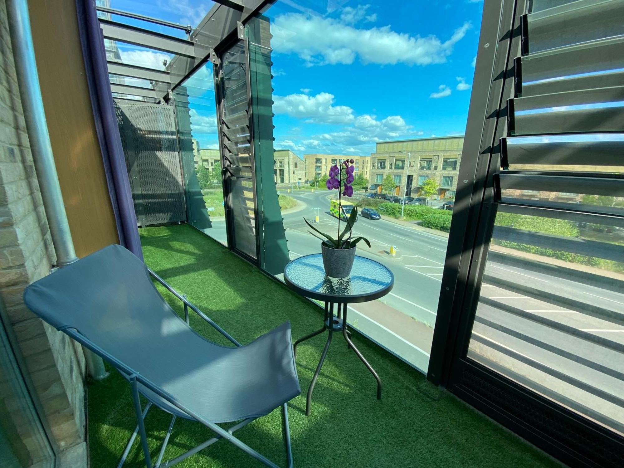 Cambridge Stays - Apartment At Addenbrooke Hospital And Bio Campus - Free Private Parking المظهر الخارجي الصورة